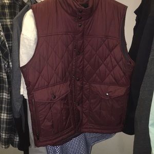 Maroon Water resistant quilted vest
